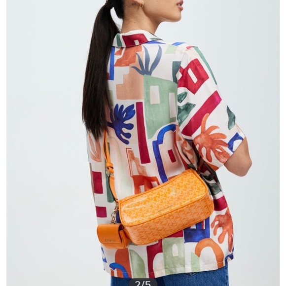 NWT Michael Kors Jet Set Crossbody Bag w/EarPods case - Picture 5 of 5